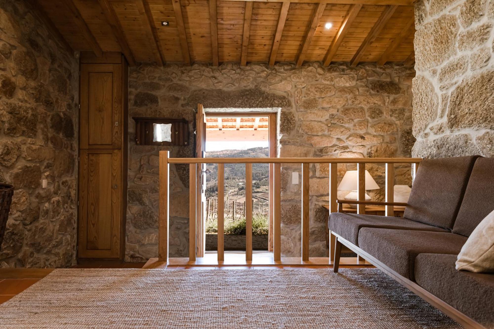 Quinta Da Portela - Casa Visconde Arneiros - By Met *